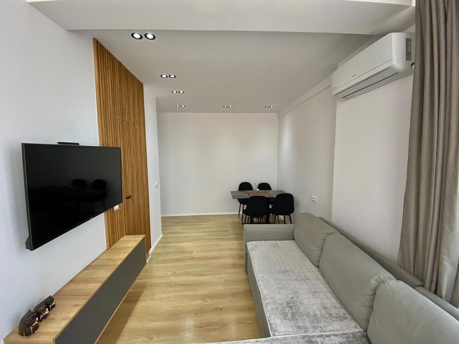 Mara Central Apartment 3 Tirana Exterior foto